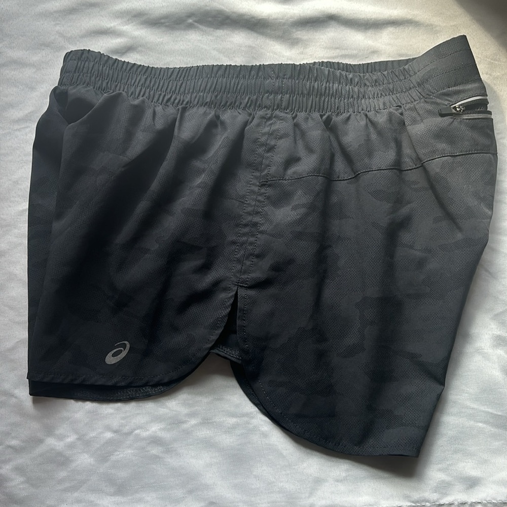 Woman’s Size Small Asics Running Shorts. - image 5